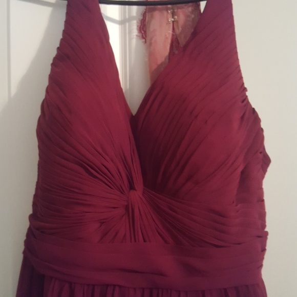 Formal maroon dress - Picture 2 of 4